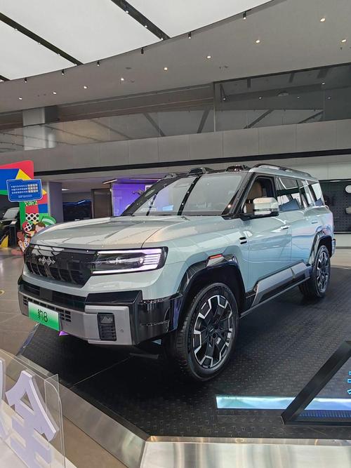 广州309比亚迪方程豹硬派越野的爆款，英菲尼迪35周年与你共成长